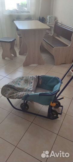 Детские санки на колесах