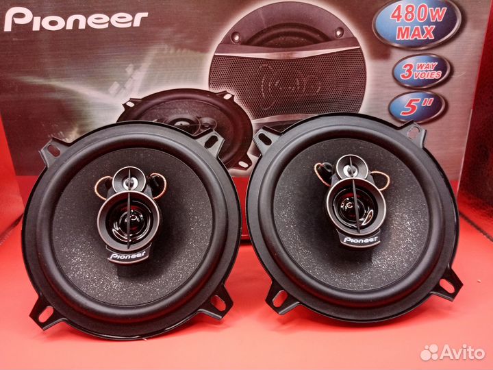 Автомобильные колонки Pioneer 13 см. Новые
