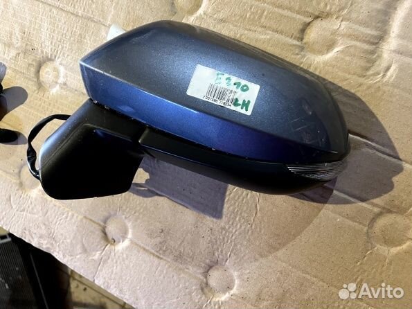 Зеркало левое Toyota Corolla E210