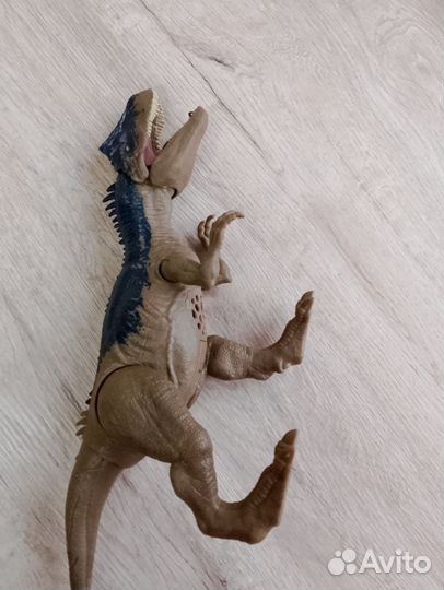 Динозавры jurassic world