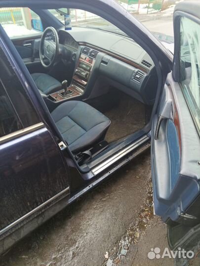 Запчасти mercedes Е класс W210