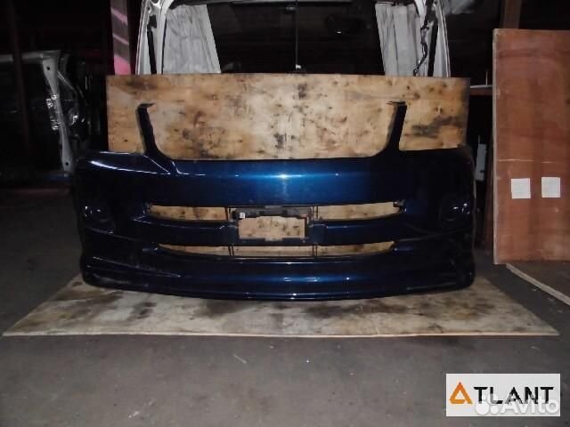 Бампер передний toyota noah