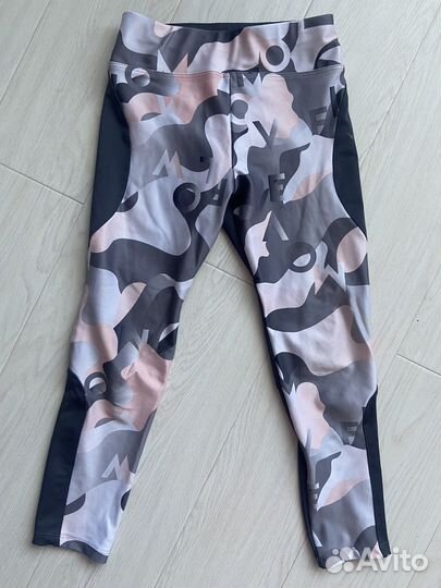 Спортивная одежда на девочку