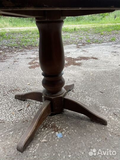 Стол деревянный