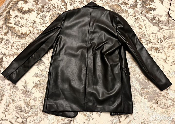 Кожаный пиджак женский