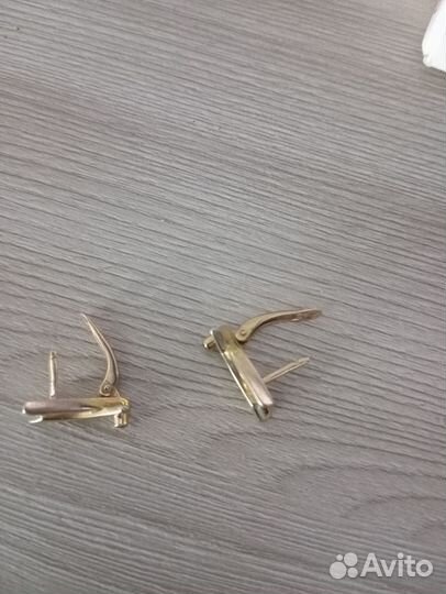 Золотые серьги
