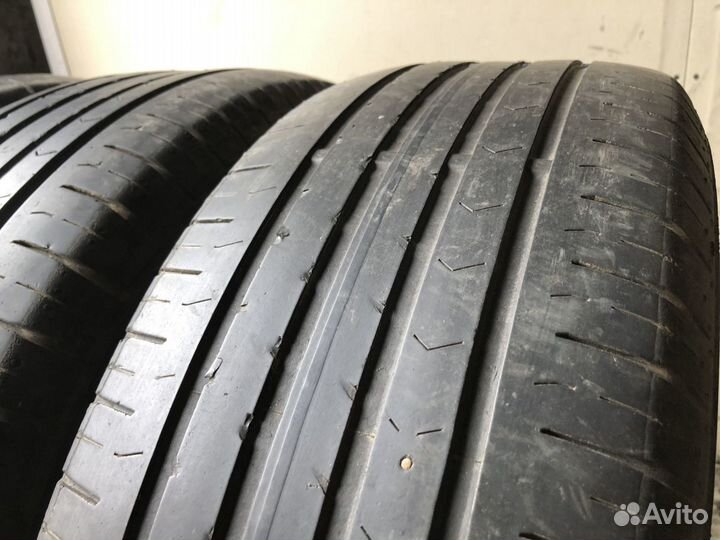 Continental ContiPremiumContact 5 235/65 R17