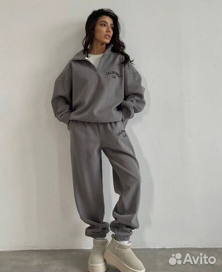 Спортивный костюм