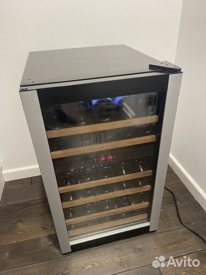 Винный шкаф Vestfrost Solutions W 32