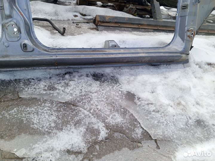 Порог правый Mazda BT-50