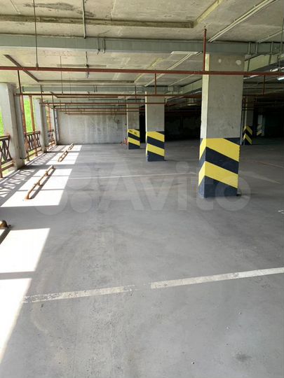 Машиноместо, 17 м²