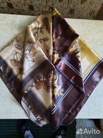 Шелковый платок