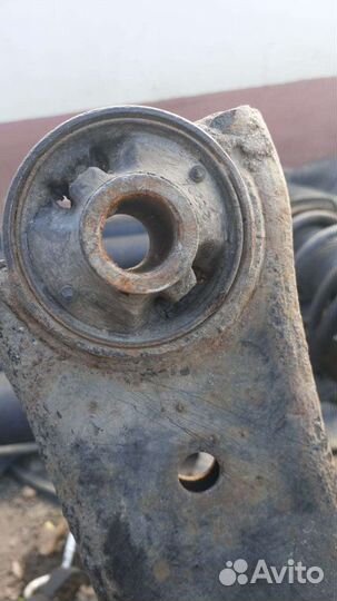 Subaru forester sh рычаг подвески передний левый