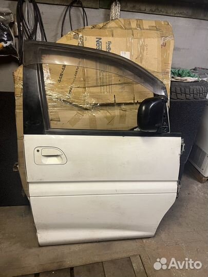 Дверь передняя правая