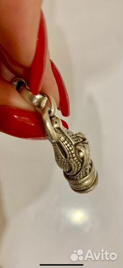 Bkieselstein-cord серебрянный брелок аллигатор