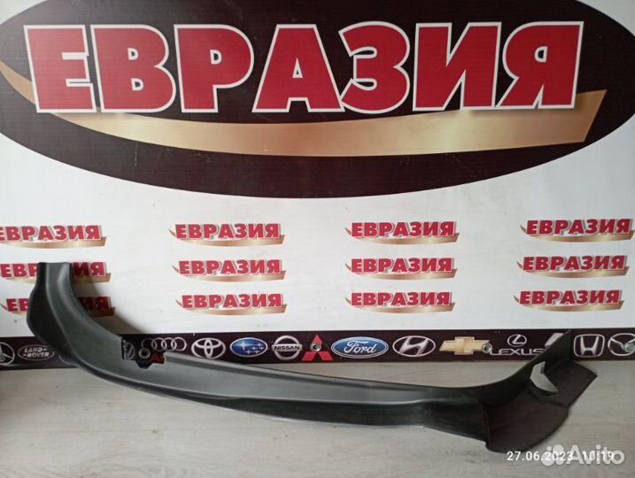 Накладка на крыло задняя левая Lexus Rx350 2010