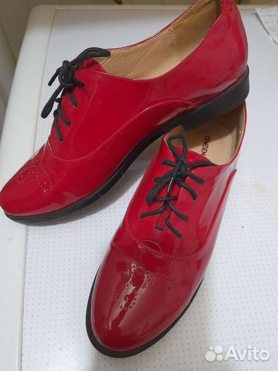 Туфли лак кожа новые