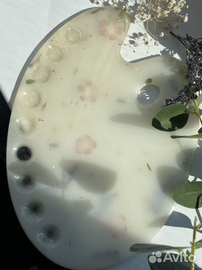 Палитра для художника из эпоксидной смолы