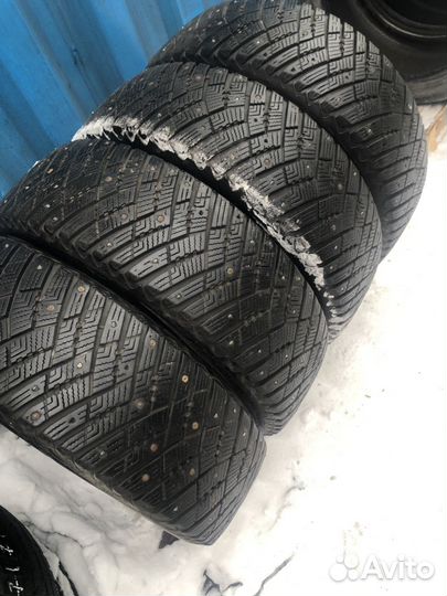 Goodyear UltraGrip Ice Arctic SUV 225/60 R18 104T