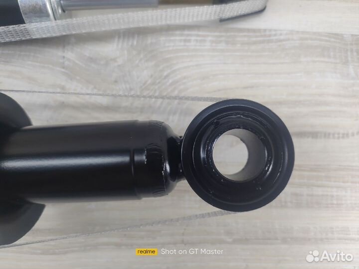 Амортизатор задние Geely Emgrand Ec7 комплект