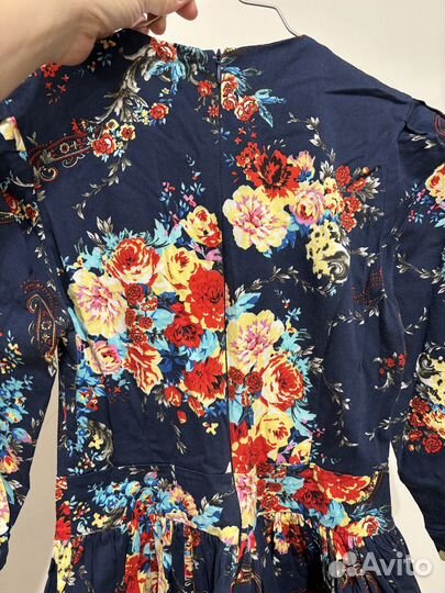 Платье с цветочным принтом