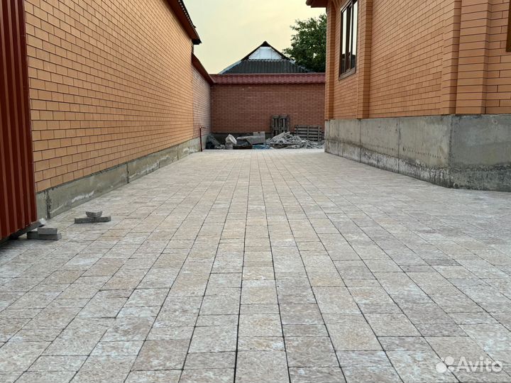 Капот приор