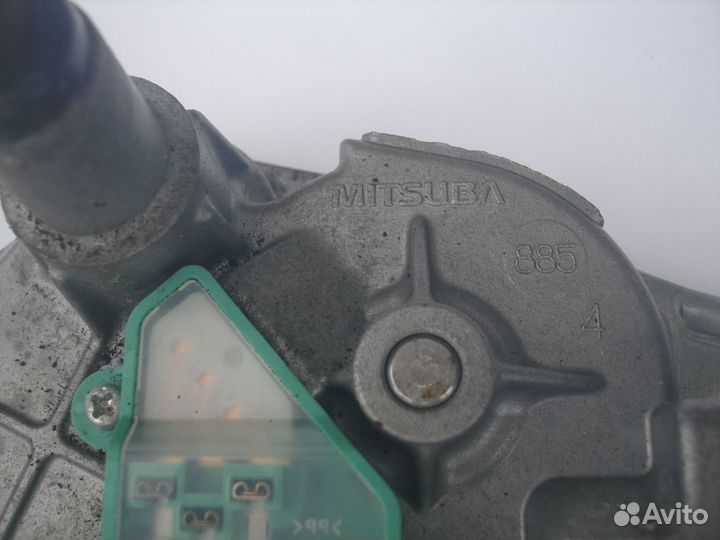 Моторчик стеклоочистителя стекла багажника