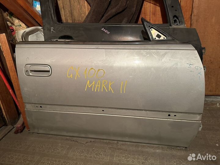 Дверь передняя правая Toyota Mark 2 100