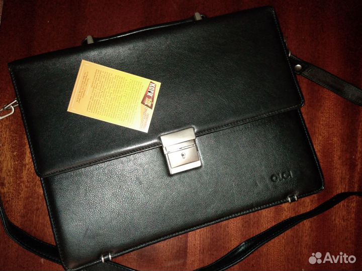 Кожаный портфель