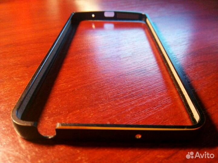 Защитный бампер/рамка для Asus (за шоколадку)