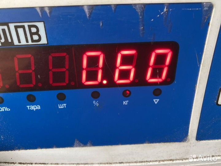 Замок двери передней правой Toyota Avensis