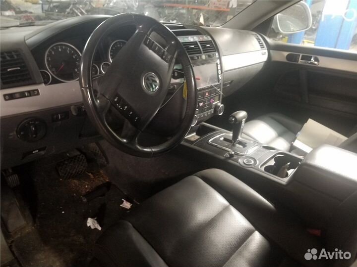 Разбор на запчасти Volkswagen Touareg