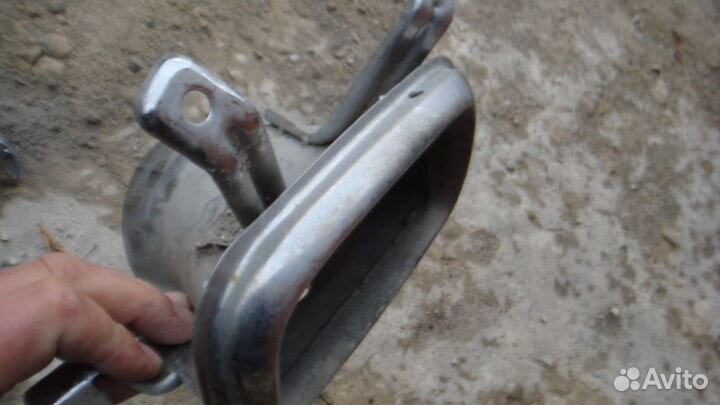 Атлас Насадка глушителя правая Geely Atlas 2016-20