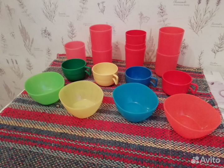 Набор пластиковой посуды СССР