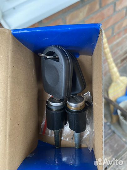 Личинка замка двери MAN