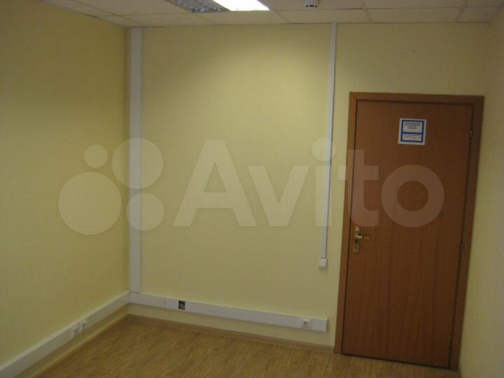 Офис-ПСН-склад-пересортировка товара, 478 м²-метро