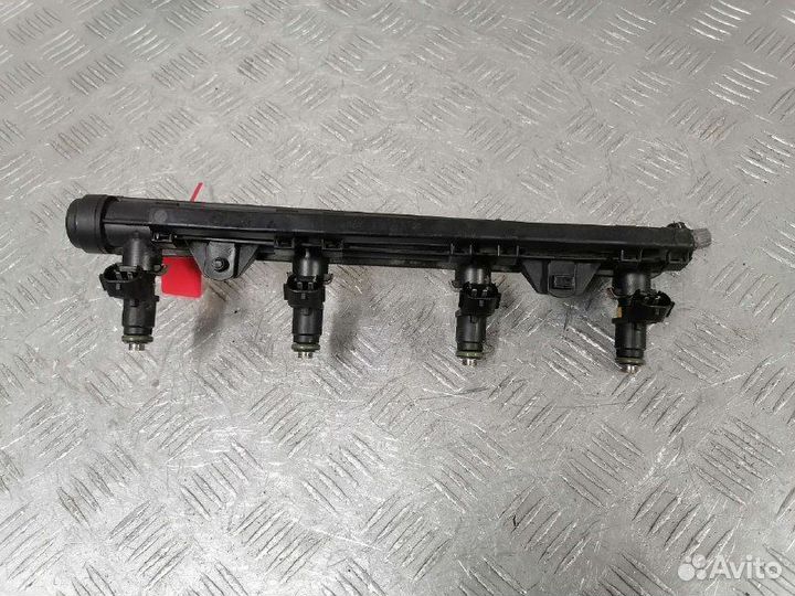 Форсунки топливные Volkswagen Golf 5 1.4 16V