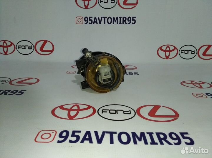 Фара противотуманная левая Volkswagen Golf