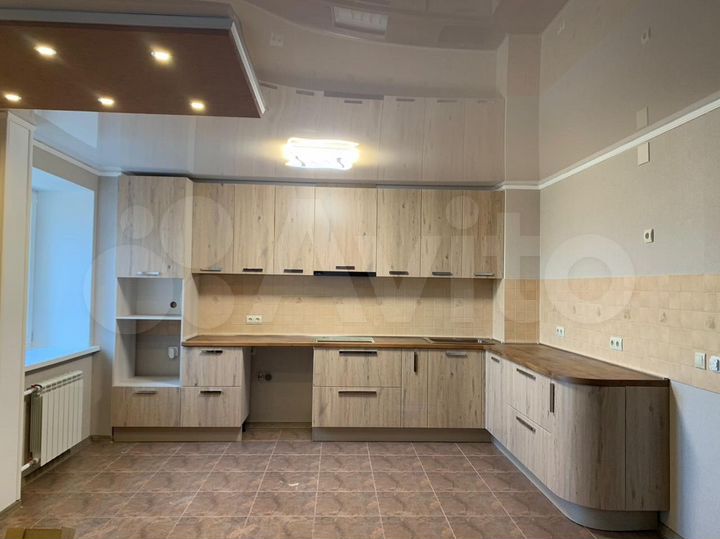 2-к. квартира, 58 м², 6/10 эт.