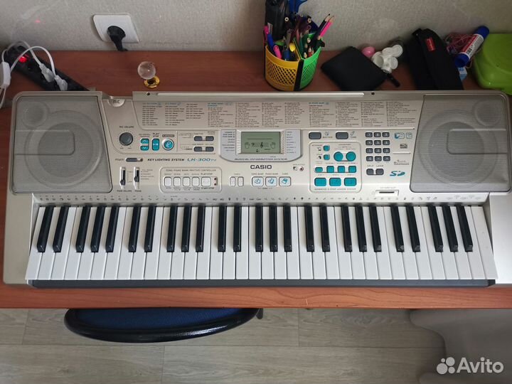 Продам Синтезатор casio LK-300TV