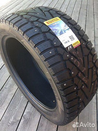 Pirelli Ice Zero 275/35 R20 102T