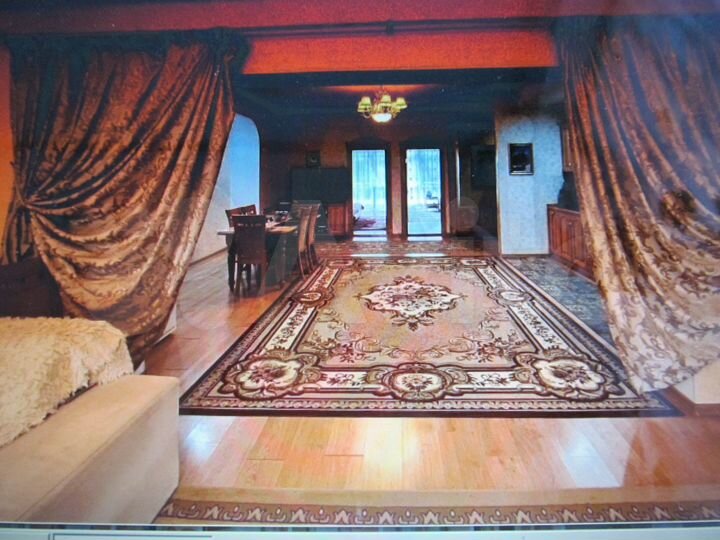 3-к. квартира, 133 м², 3/10 эт.