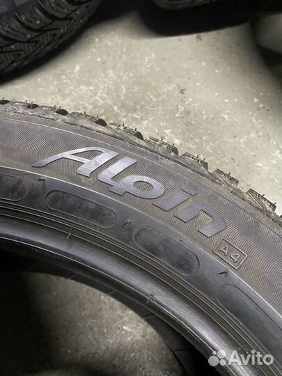 Michelin Alpin A4 215/55 R17