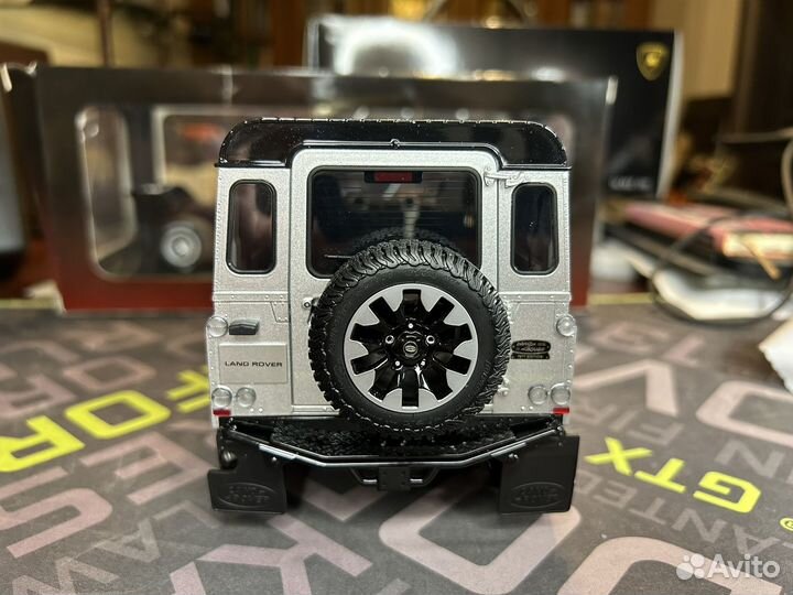 1/18 Land Rover defender 90, LCD