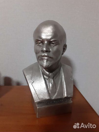 Бюст Ленина СССР