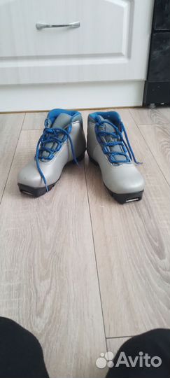 Лыжные ботинки