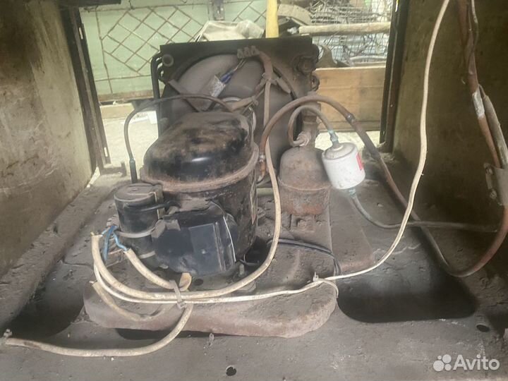 Холодильник промышленный