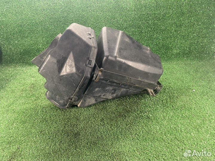 Корпус воздушного фильтра Nissan Murano z50