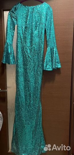 Платье вечернее