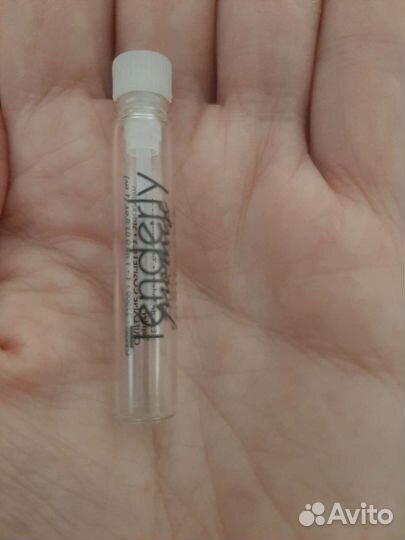 Пустые флаконы от парфюма